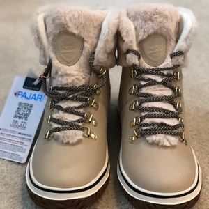 Women’s size 8-8.5 Pajar Canada Winter Boots - Waterproof, Insulated